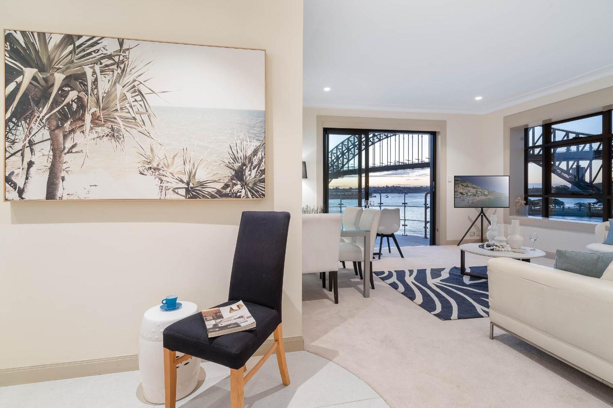 Reflections - World Class 360 Harbour Views! * Sydney