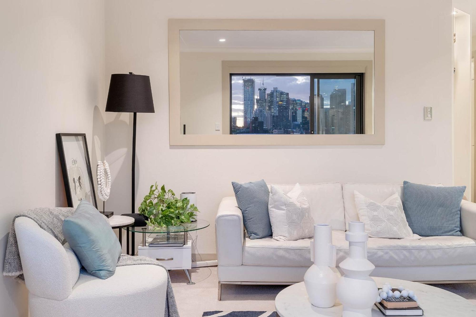 Apartment Reflections - World Class 360 Harbour Views!