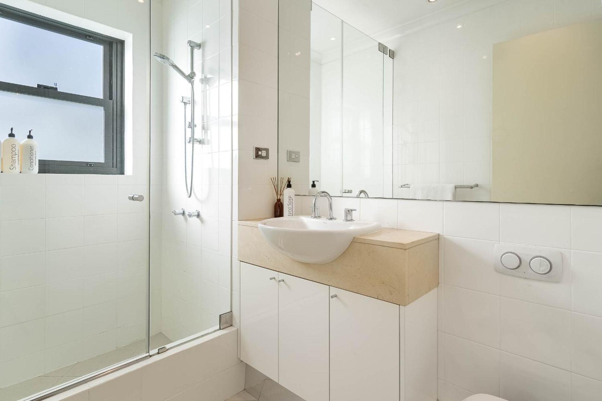Reflections - World Class 360 Harbour Views! Apartment