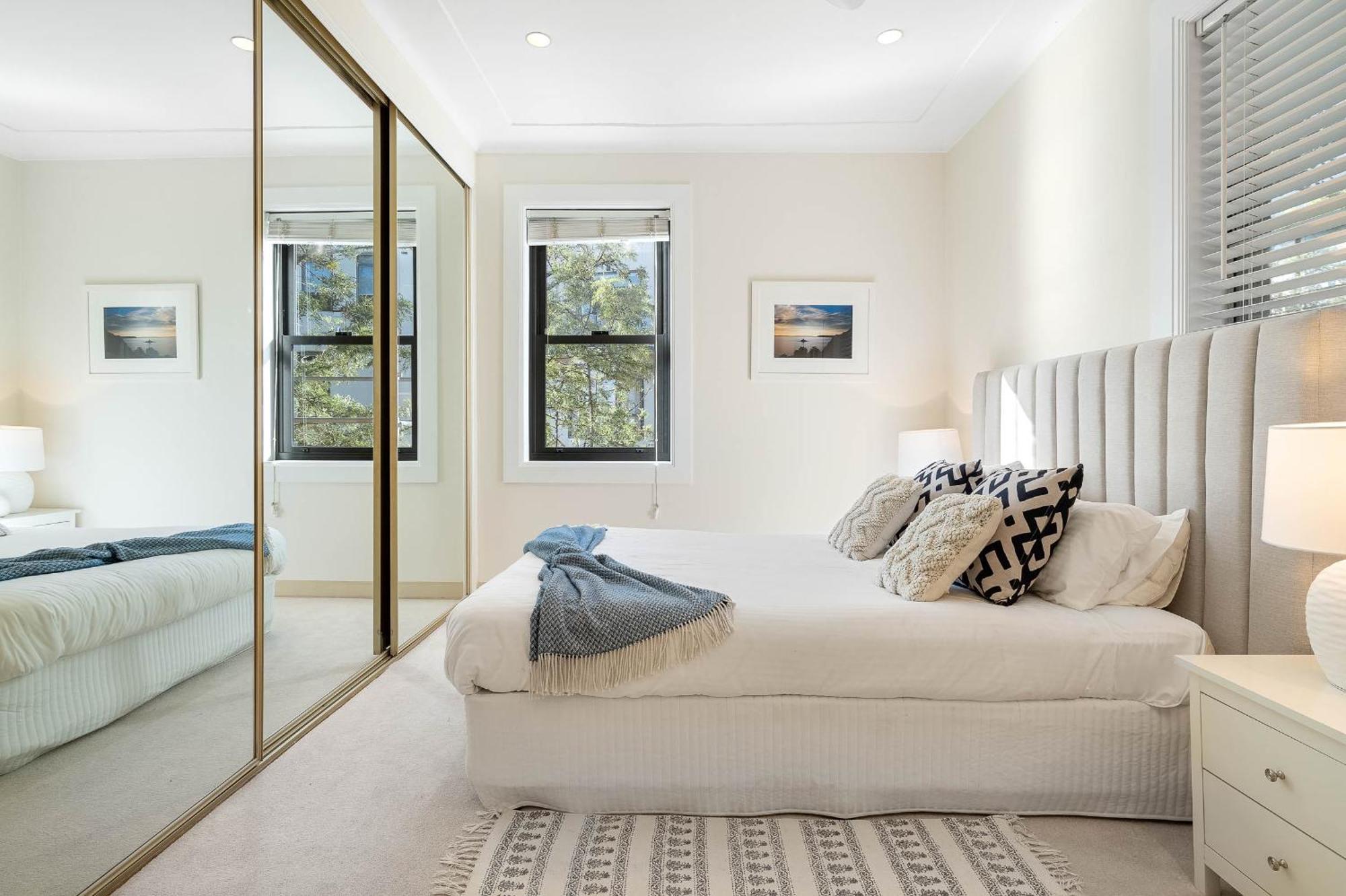 Reflections - World Class 360 Harbour Views! Apartment *